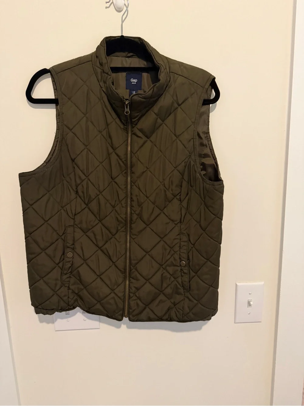 GAP Quilted Vest — Olive - Picture 1 of 1